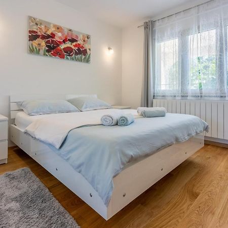 Apartment Olive Selce Extérieur photo