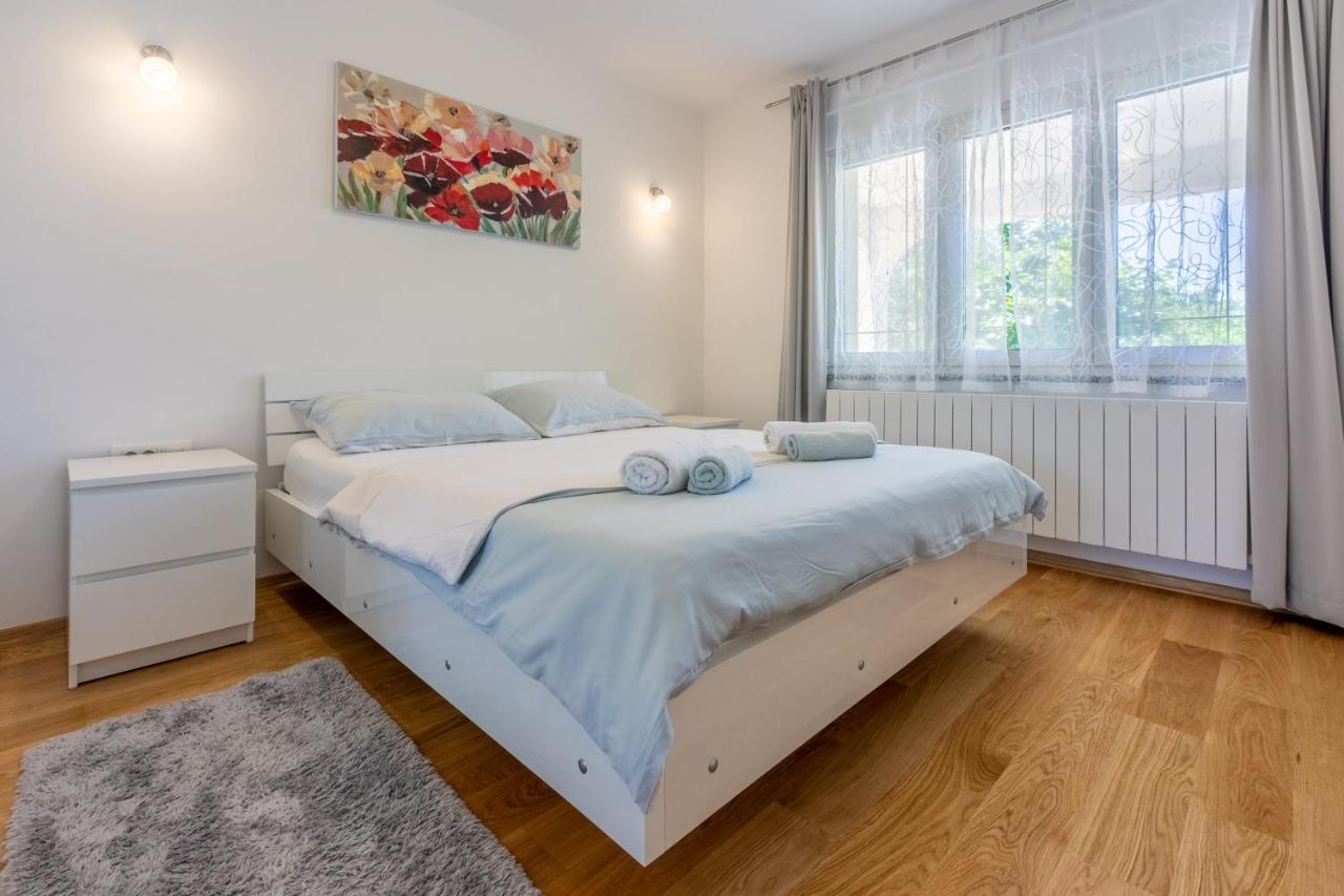 Apartment Olive Selce Extérieur photo